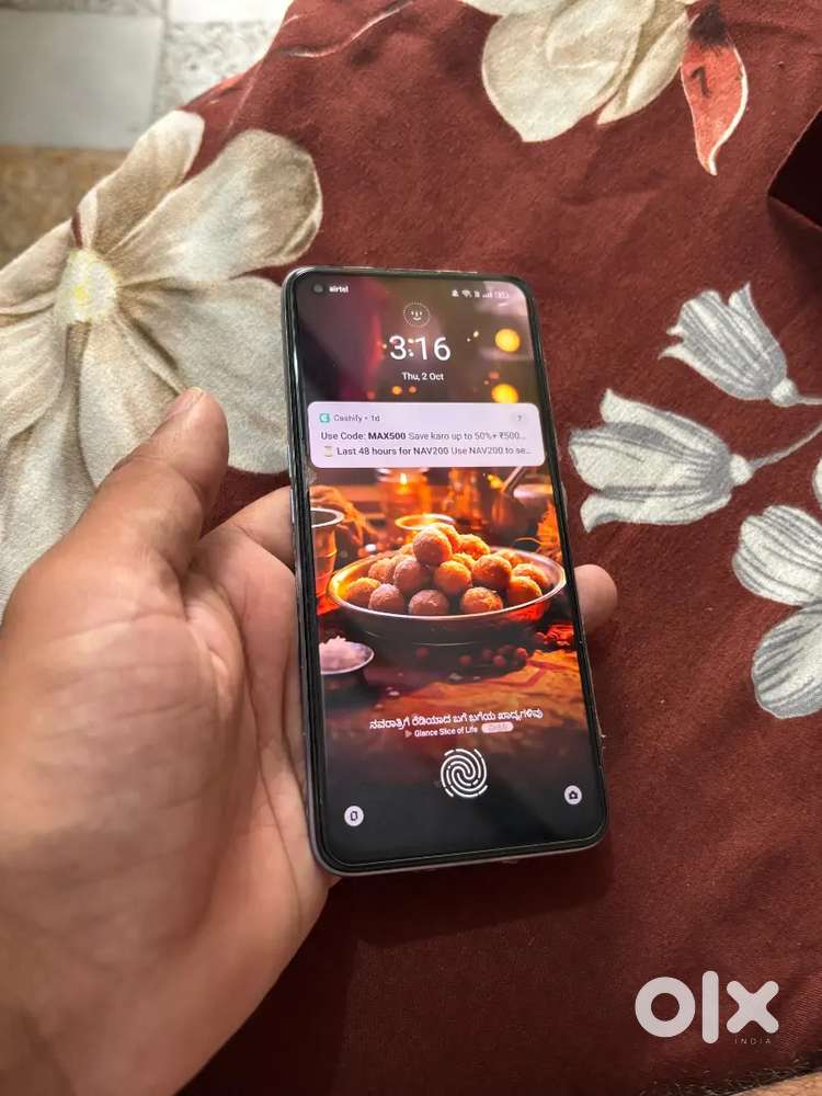 Realme X7 Storage 8 128gb Box Charger Available 3 year old
