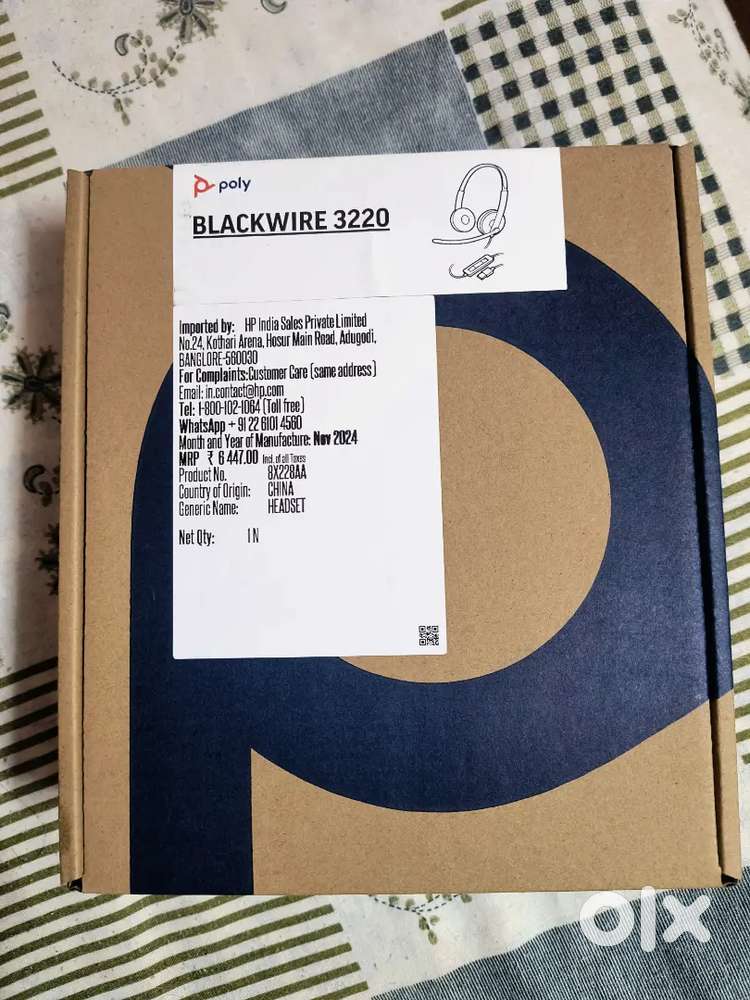 Sealed brand new (gifted) Blackwire 3220 headphones with mic
