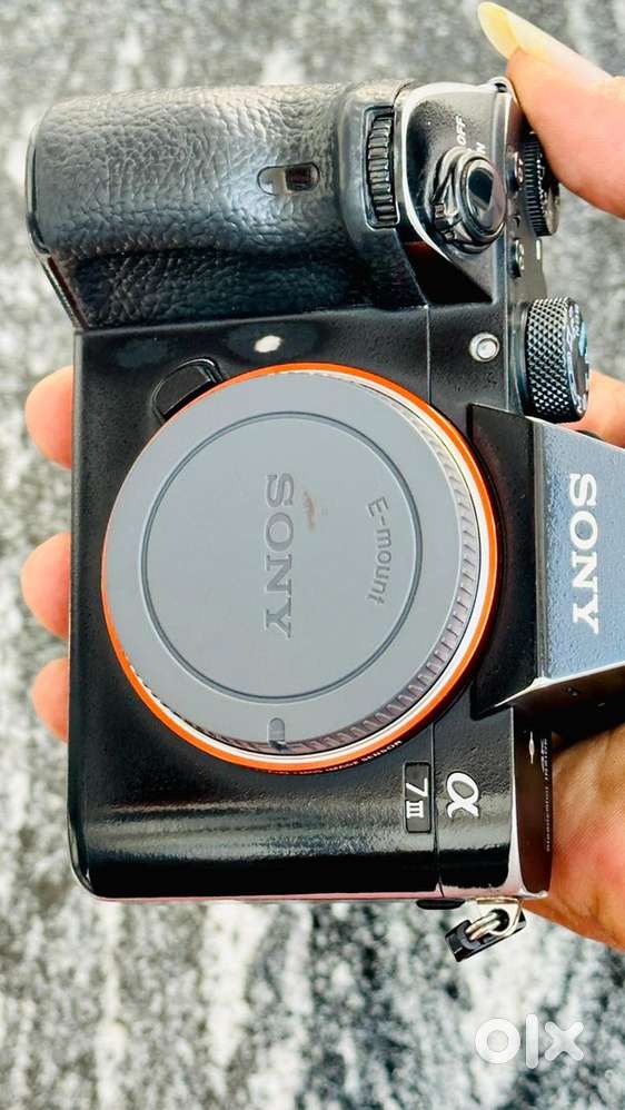 Sony M3 + Sony 35mm 1.8 brand new Condition, Fix Price, 1battery box