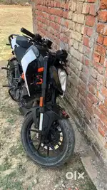 KTM DUKE 125
