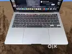 M2 Chipset 8GB Ram 512GB SSD Touchbar 13Inch Display Apple Macbook Pro
