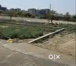 Plot Near Metro, Pari Chowk – Registry व Loan की सुविधा