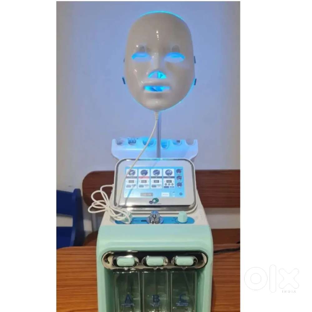 Hydra facial machine