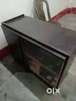 Shop counter Table alomost new for sale