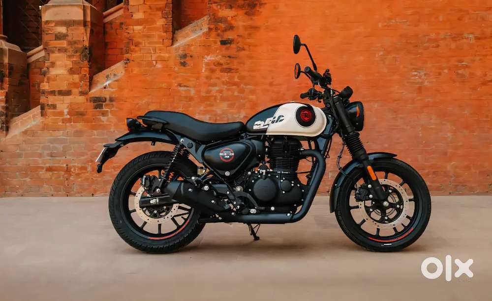 Hunter 350 gets finance Spot approval at S.K Bykes Chennai