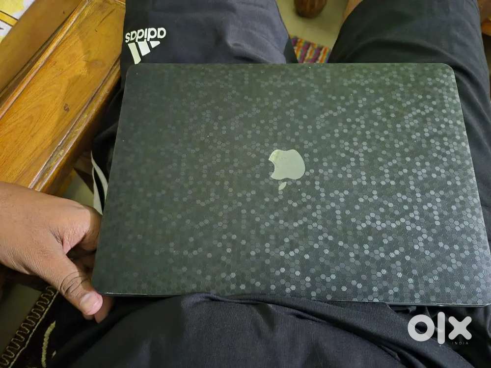MacBook pro m1 in mint condition