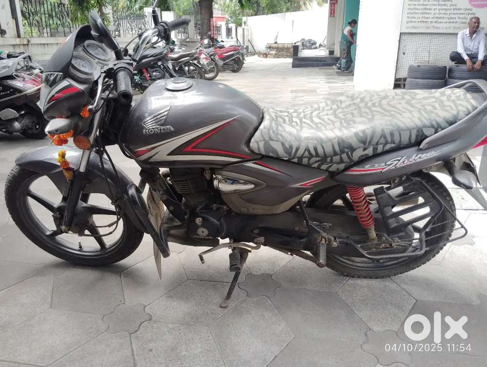CB Shine 125