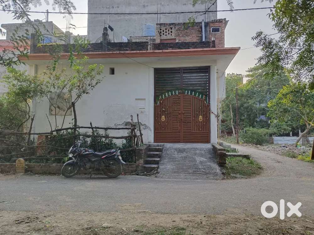 65 gaj 54 meeter Ambedkar puram corner near jhanda park