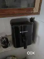 Airfryer Wonderchef with free mini juicer inside the box