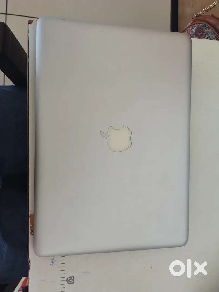 MacBook Pro A1278, may need repair, no charger, good for parts
