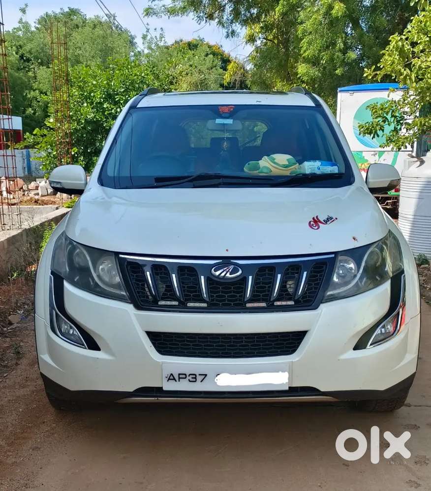 Mahindra XUV500 2017