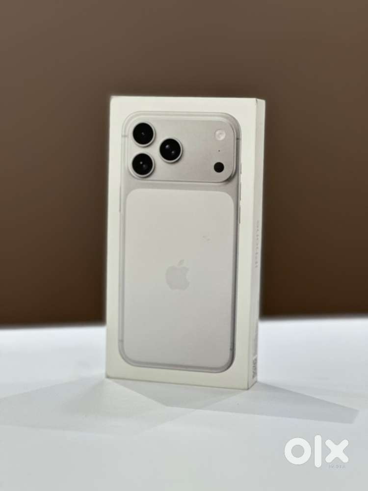 iphone 17Pro Max  256gb  Silver Colour