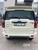Mahindra Scorpio 2017 Diesel Well Maintained