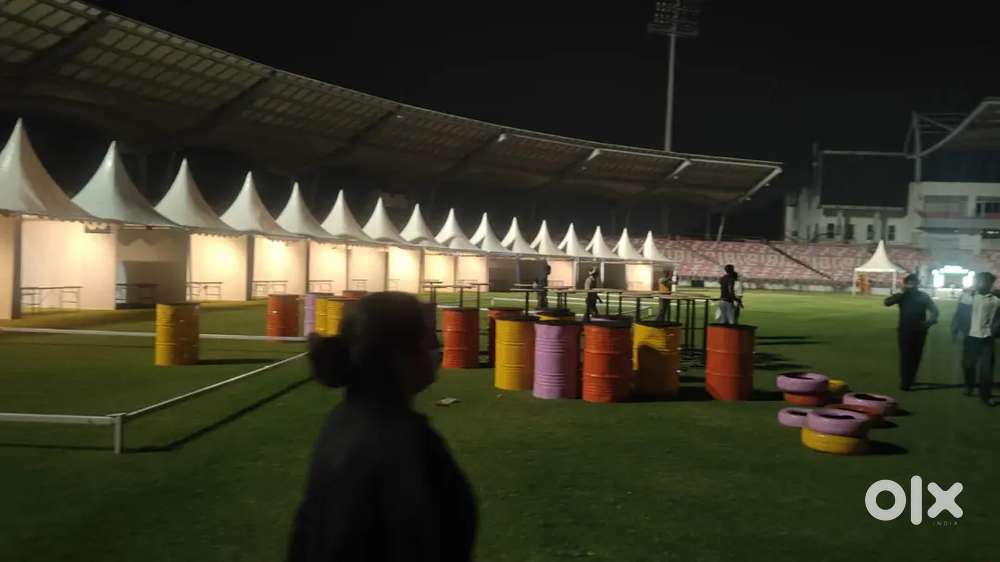 Cook required for fast food