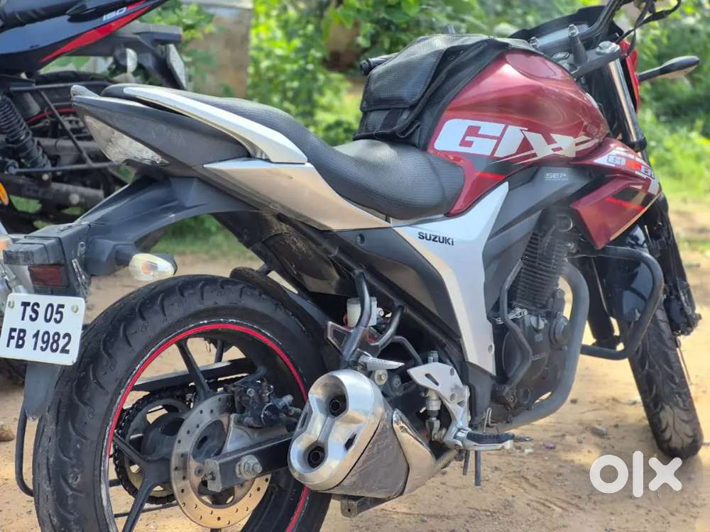 Suzuki Gixer  bike in good condition...and regularly serviced