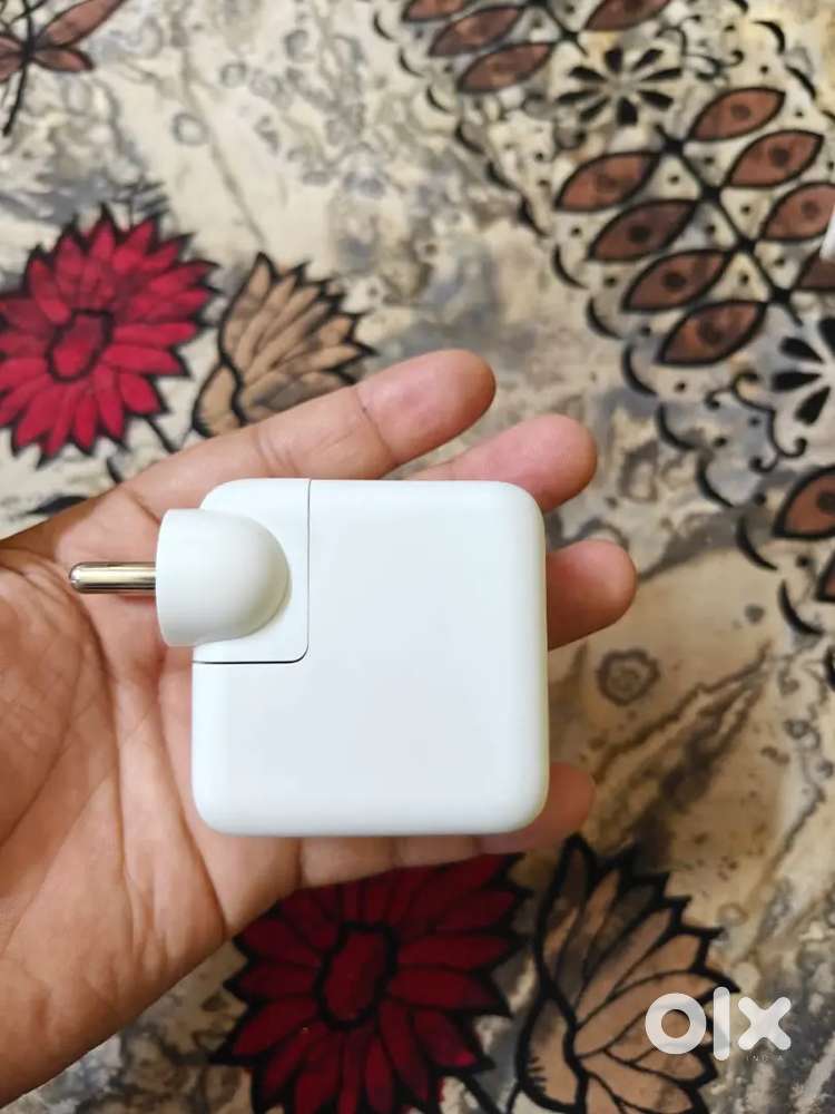 Apple iphone charger C type original with box and bill