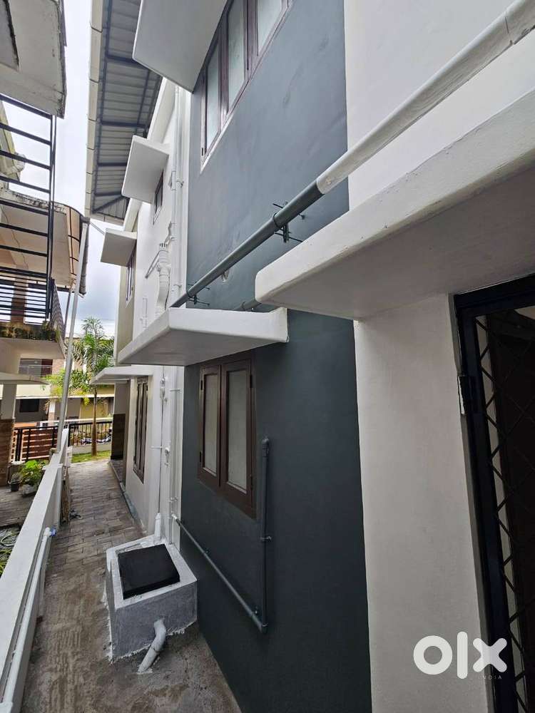 @OTTAPALAM TOWN / READY TO MOVE - 4BHK House In Ottapalam Town