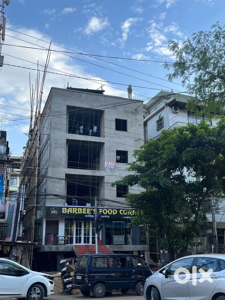 Roadside property for rent 1st & 2nd floor (1900 sq ft per floor)