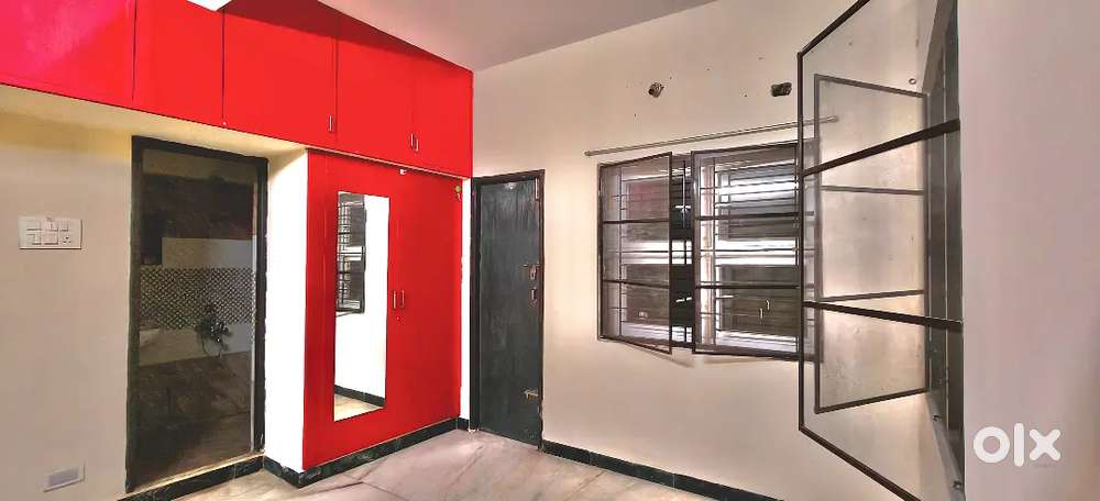 2BHK FLAT FOR RENT IN MADHAVARAM