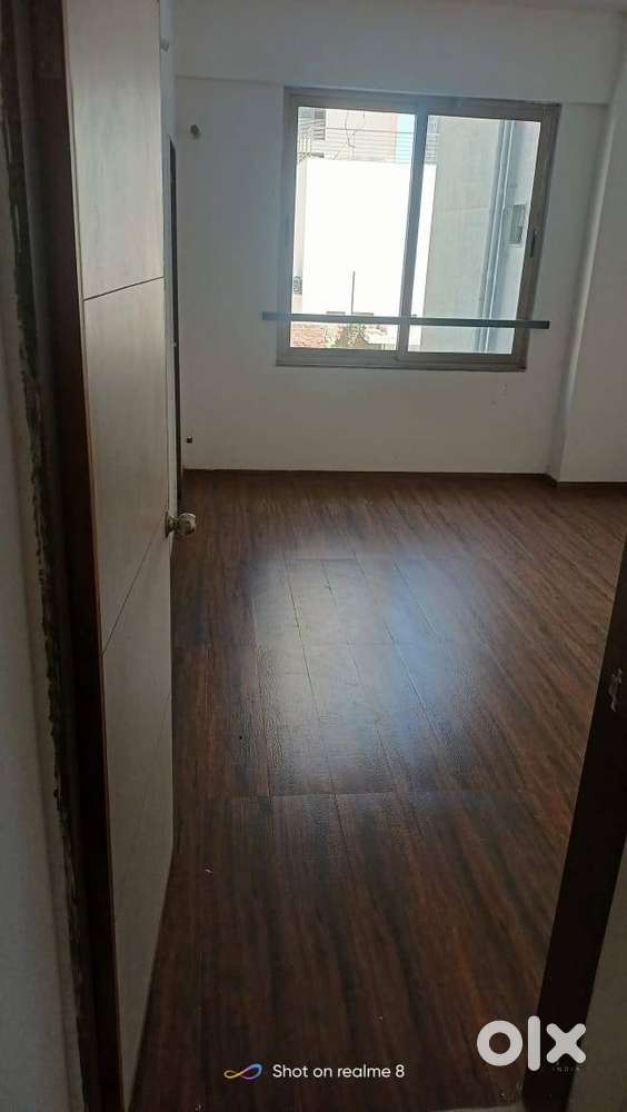 For Sell 3BHK Semi Furnished Flat, Gota