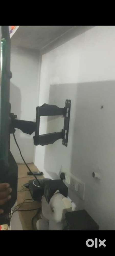 FULL MOTION CANTILEVER MOUNT STAND  1,999/-