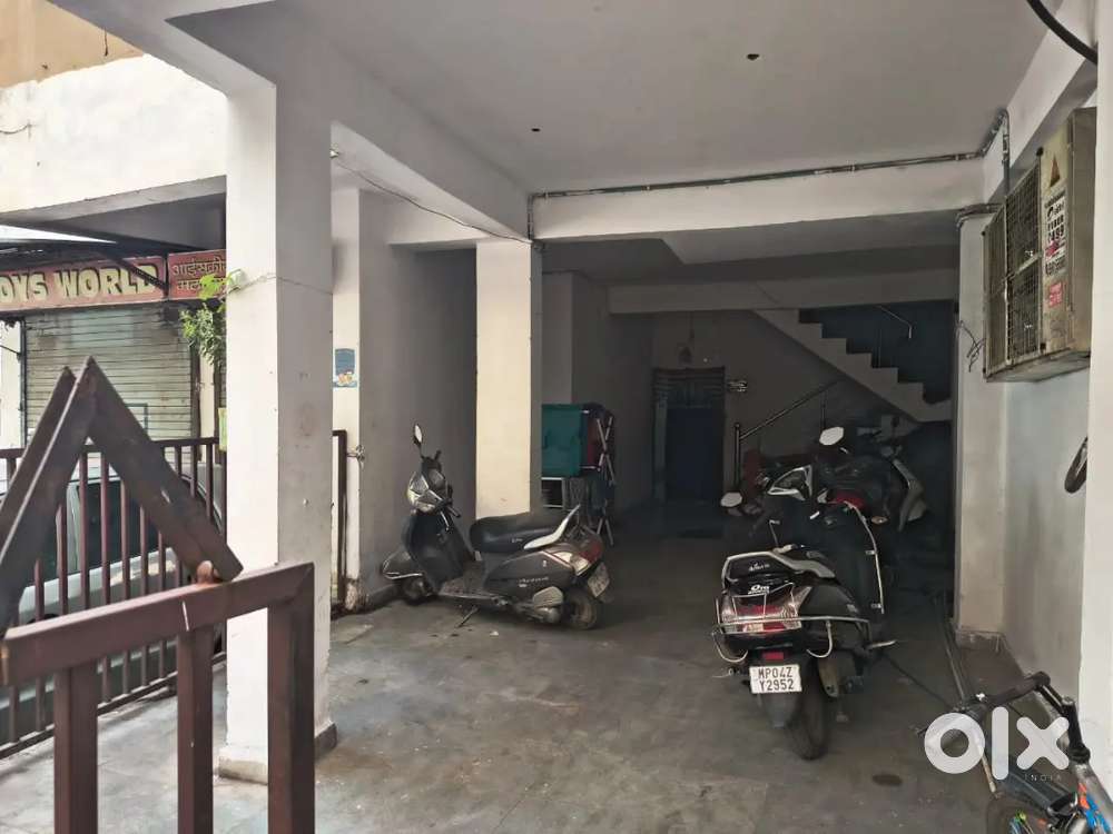Ground floor indipendent space for living