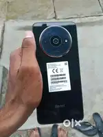 Do mobile hai ek Riyal bhi aur ek redmi A3