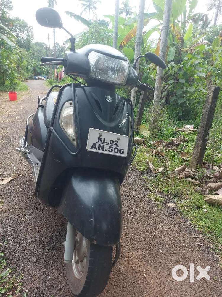 Good  condition.  Peppers full cleyar. seet cower domge