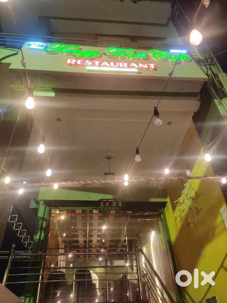 Chap and samosa chef