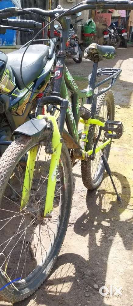 Hawk impact pro green and black colour bicycle for sell