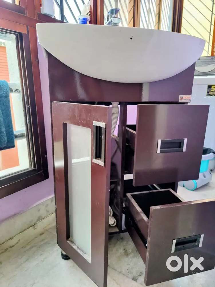 Modular Basin Cabinet