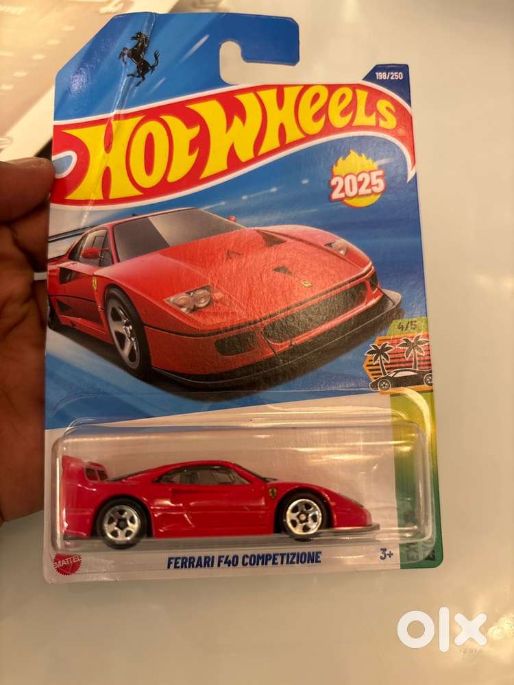 HOT WHEELS