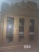 Showcase 3 door