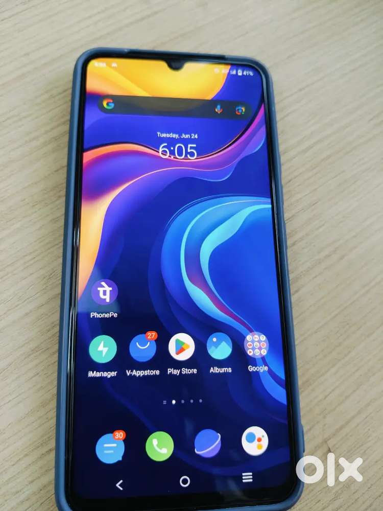 V20 8 gb to128 working good condition