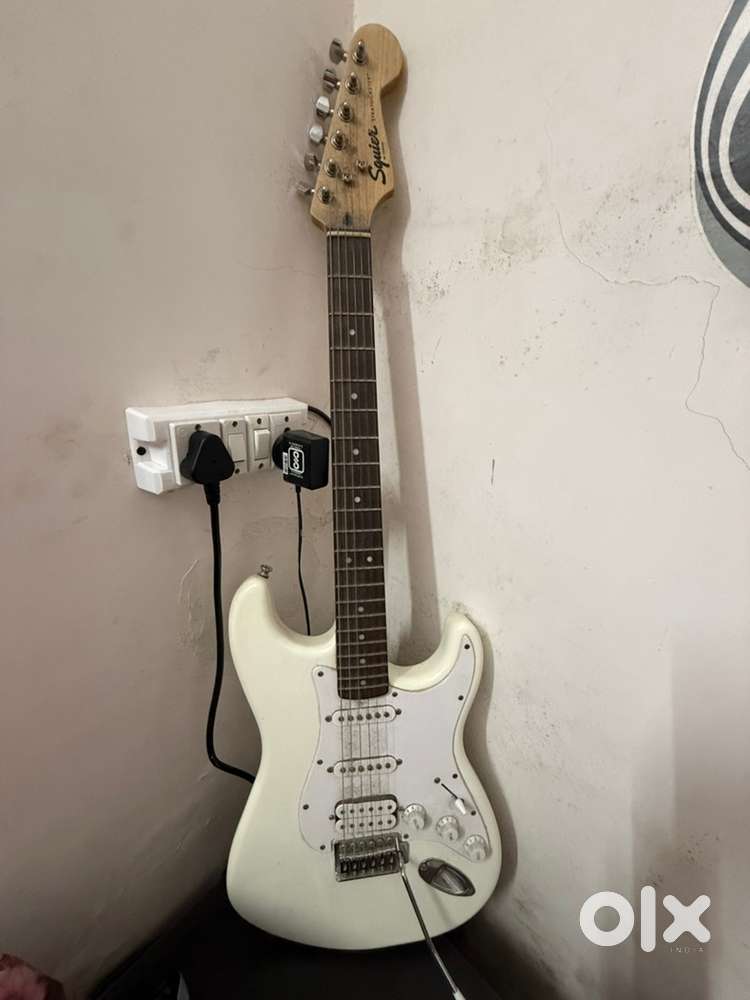 Fender squier Stratocaster electric guitar