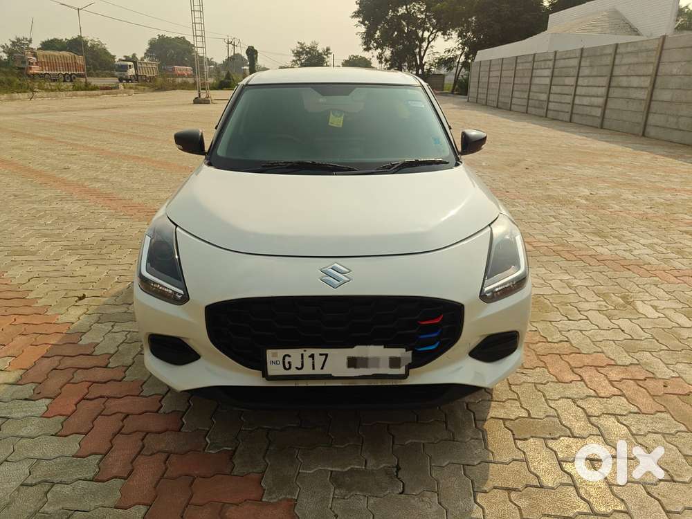 Maruti Suzuki Swift VXi + Manual, 2024, Petrol
