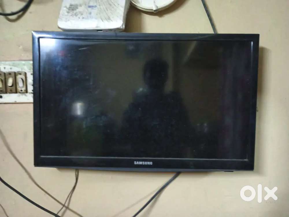Samsung TV 24 inch