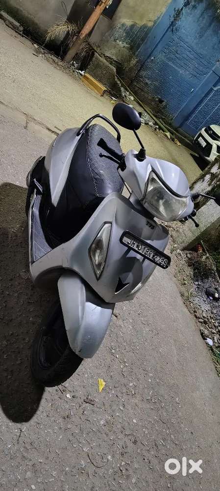 1st hand use scooty full condition