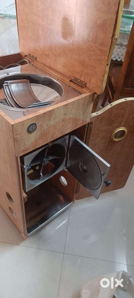 Floor mill