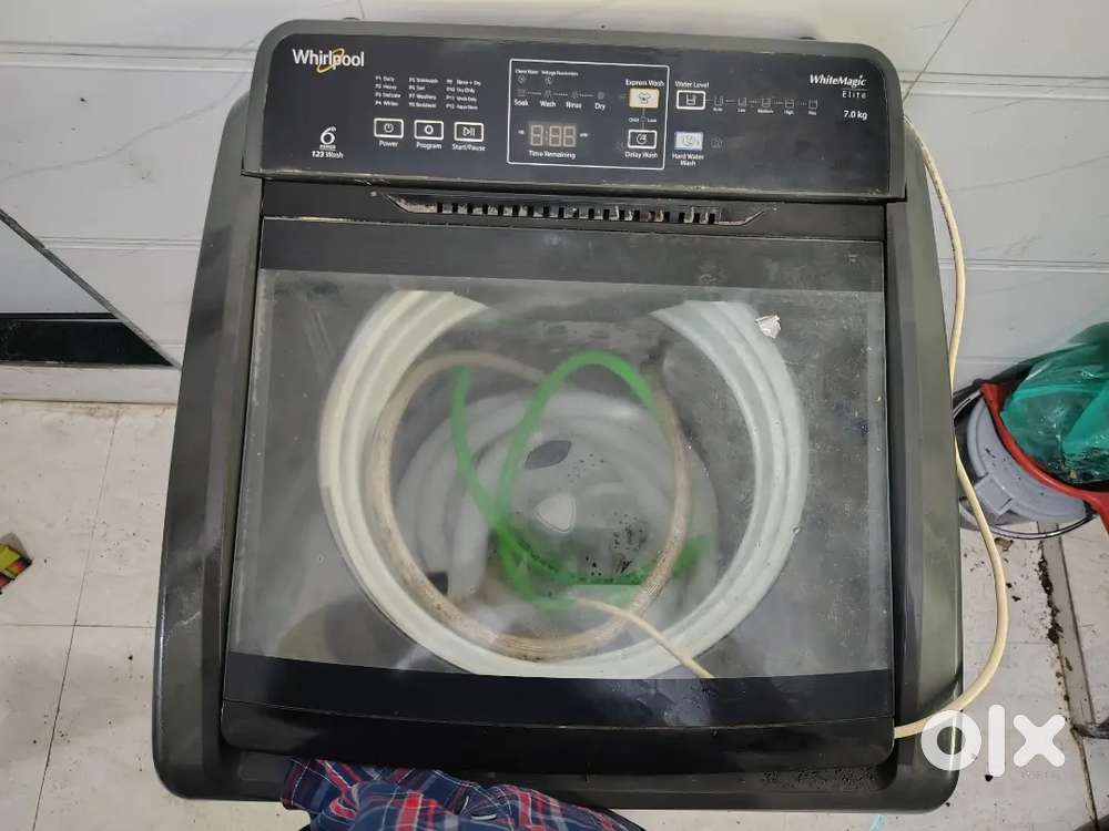 Working fridge and washing Machine together