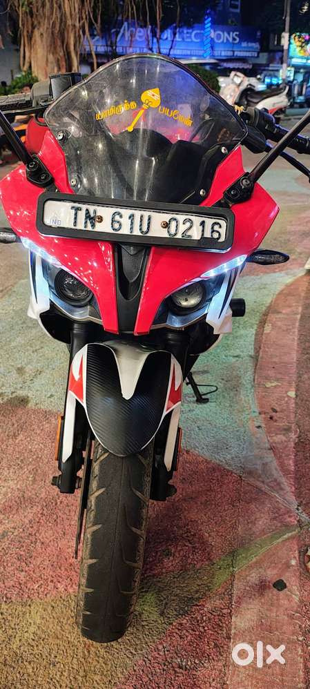 Pulsar RS 200