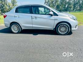 Honda Amaze 2016 CNG & Hybrids Well Maintained