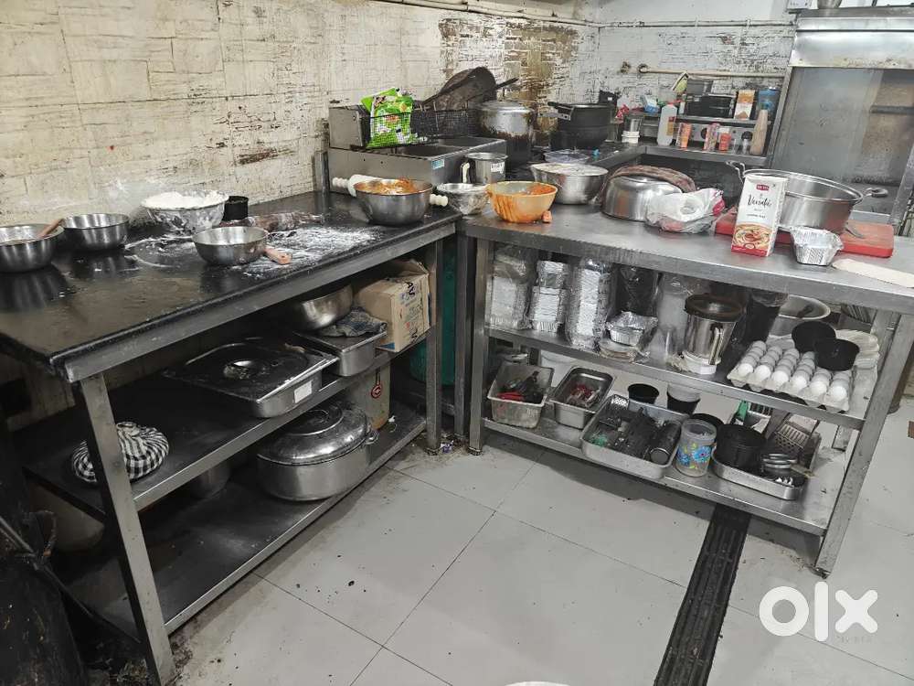 SS tables and Sandwich griller