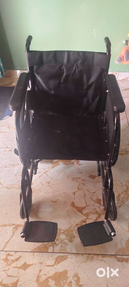 Wheeling chair