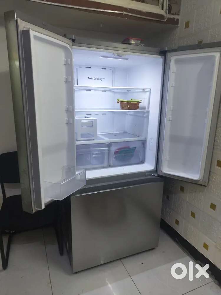 Refrigerator double door