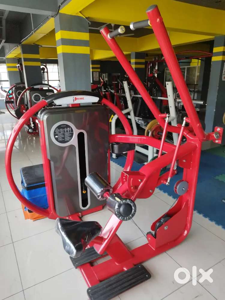 Lat pull down,pectroyl fly and sled