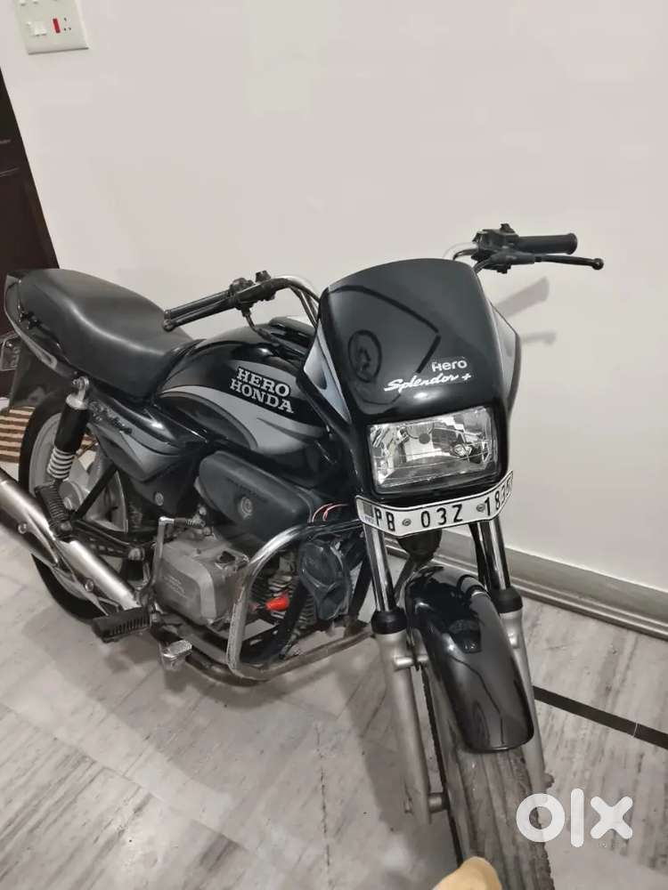 Splendor pro for urgent sale 39000 price will be changed little if .!