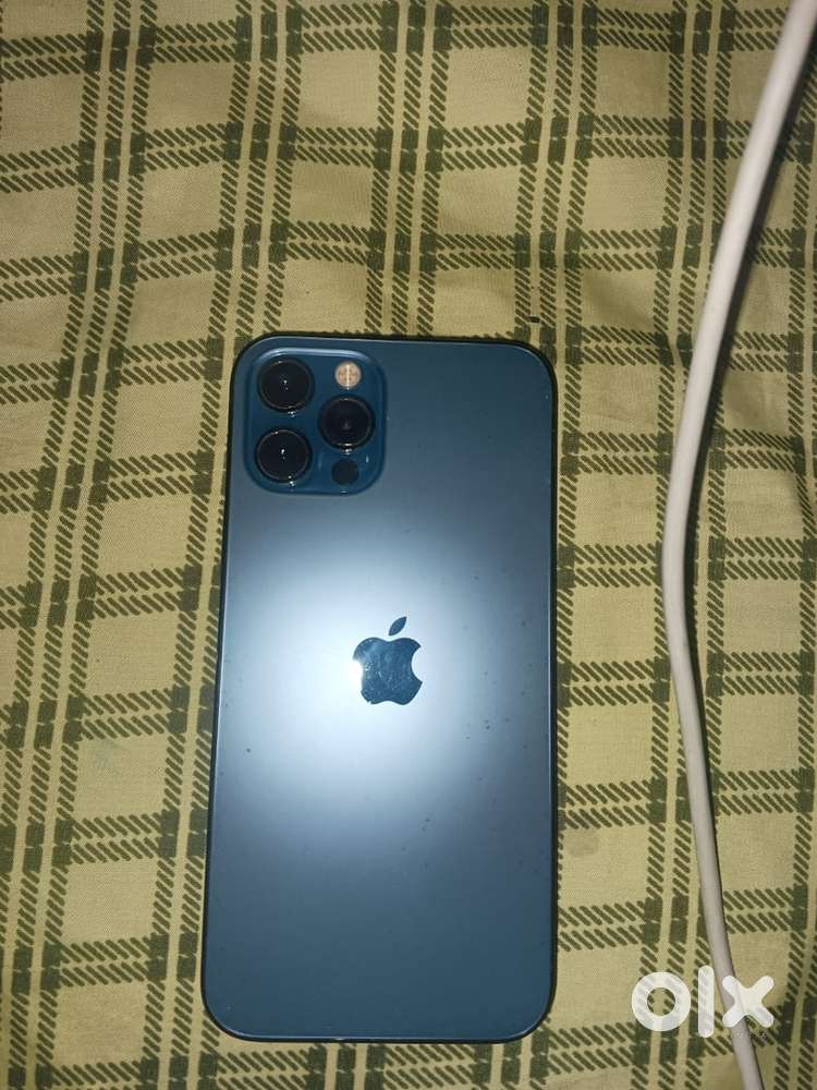 Bettery health, 100% front camera dust and all okay condition good