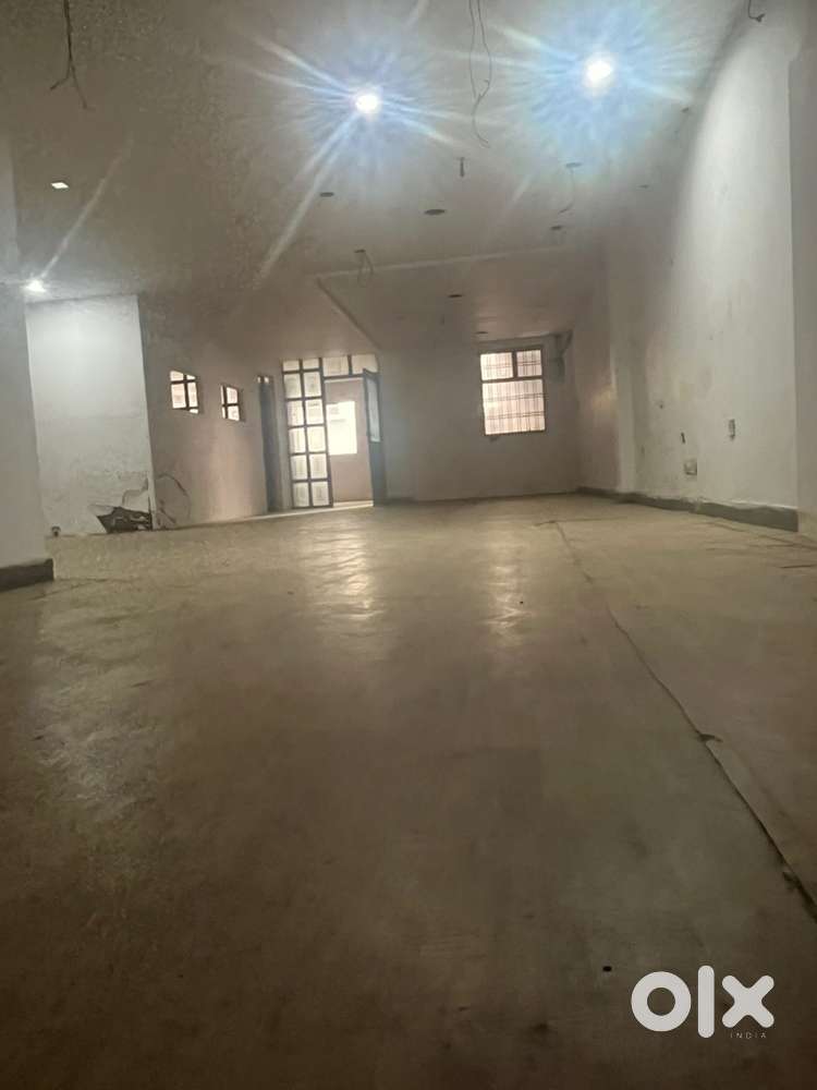 2000Sqft commercial hall at first floor