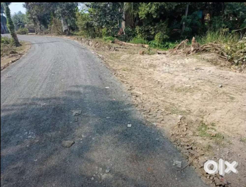 PLOT FOR SALE